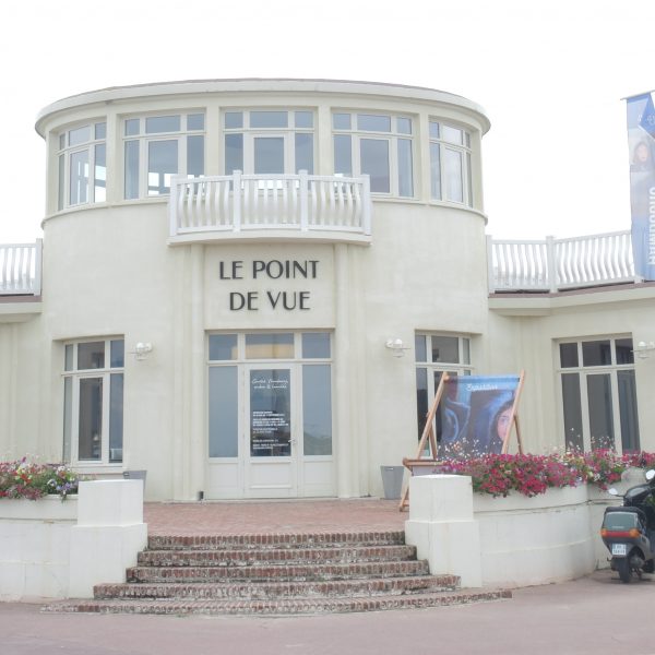 Un joli point de vue pour découvrir l'art en famille